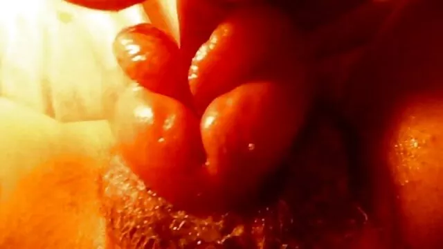 Peludo asiático esposado y jugado xxx videos caseros latinos