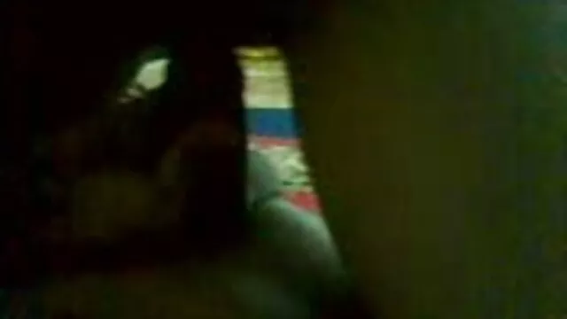 Morena de tetas grandes follada cerca de la barra de baile xxx latino maduras