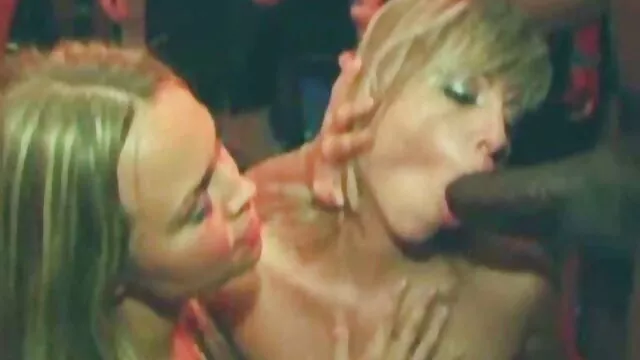 Fiesta de la porno latinos xxx esposa del hotel retroceso