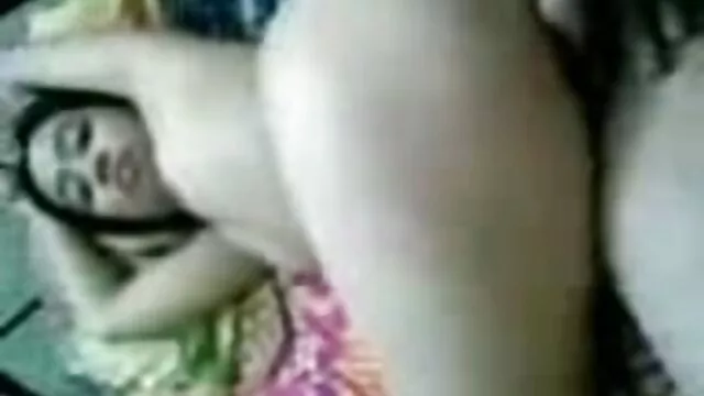 Puta porno amatrur latino MILF mierda mientras possing mi marido tabed cornudo