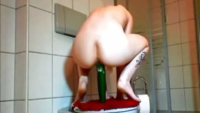 Él se folla a su anal amateur latino viejo arranque