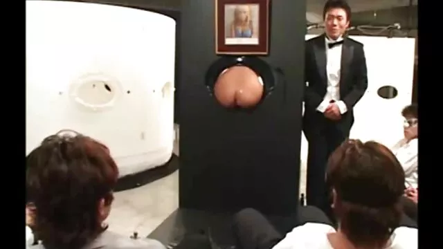 MILF brasileña apretada coño después de tener sexo latino español 7