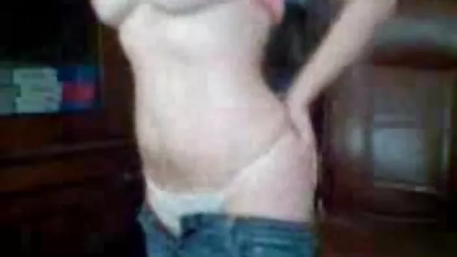 Nena africana videos de sexo latino abre el culo y el coño